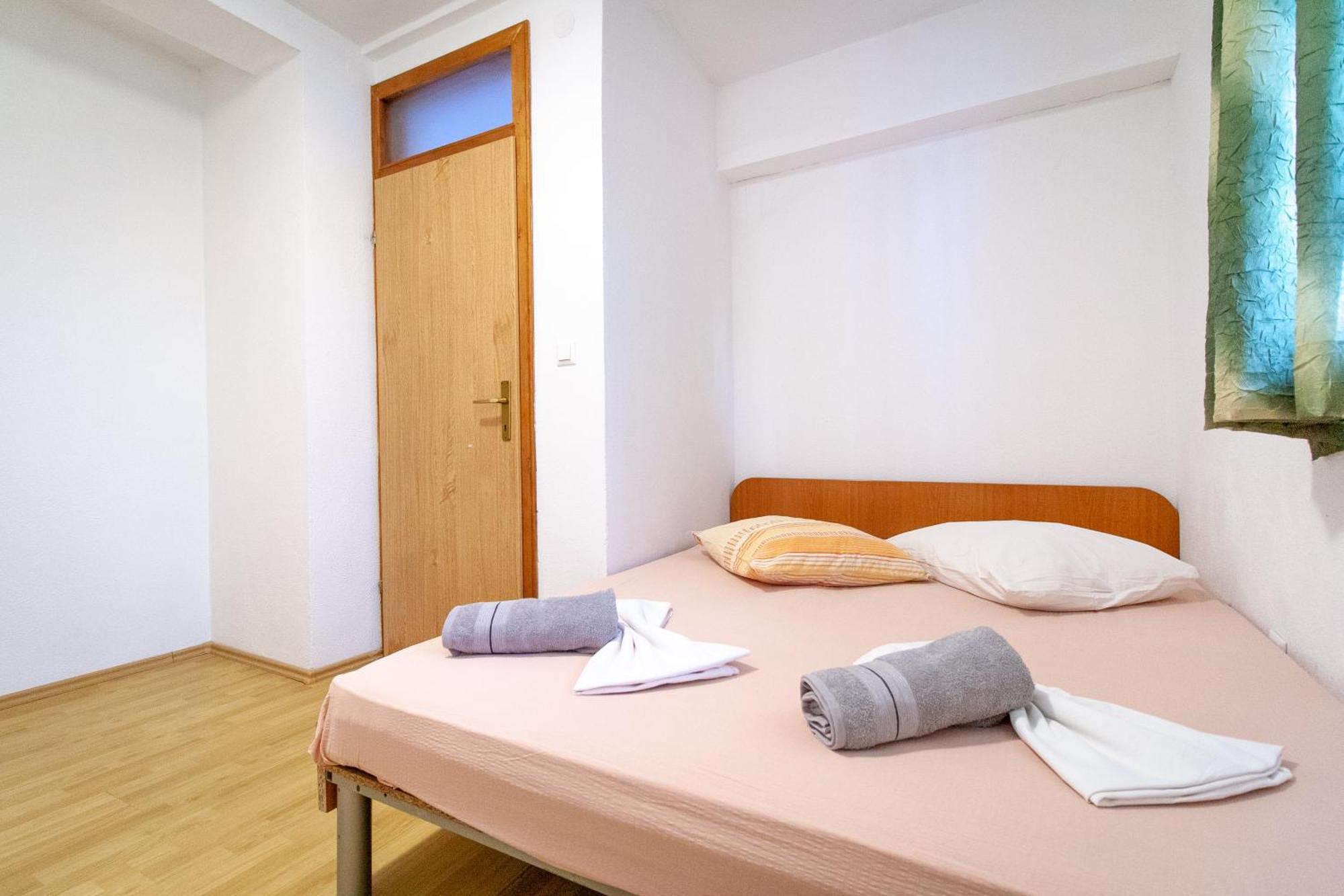 Apartments Laura Neum Bilik gambar