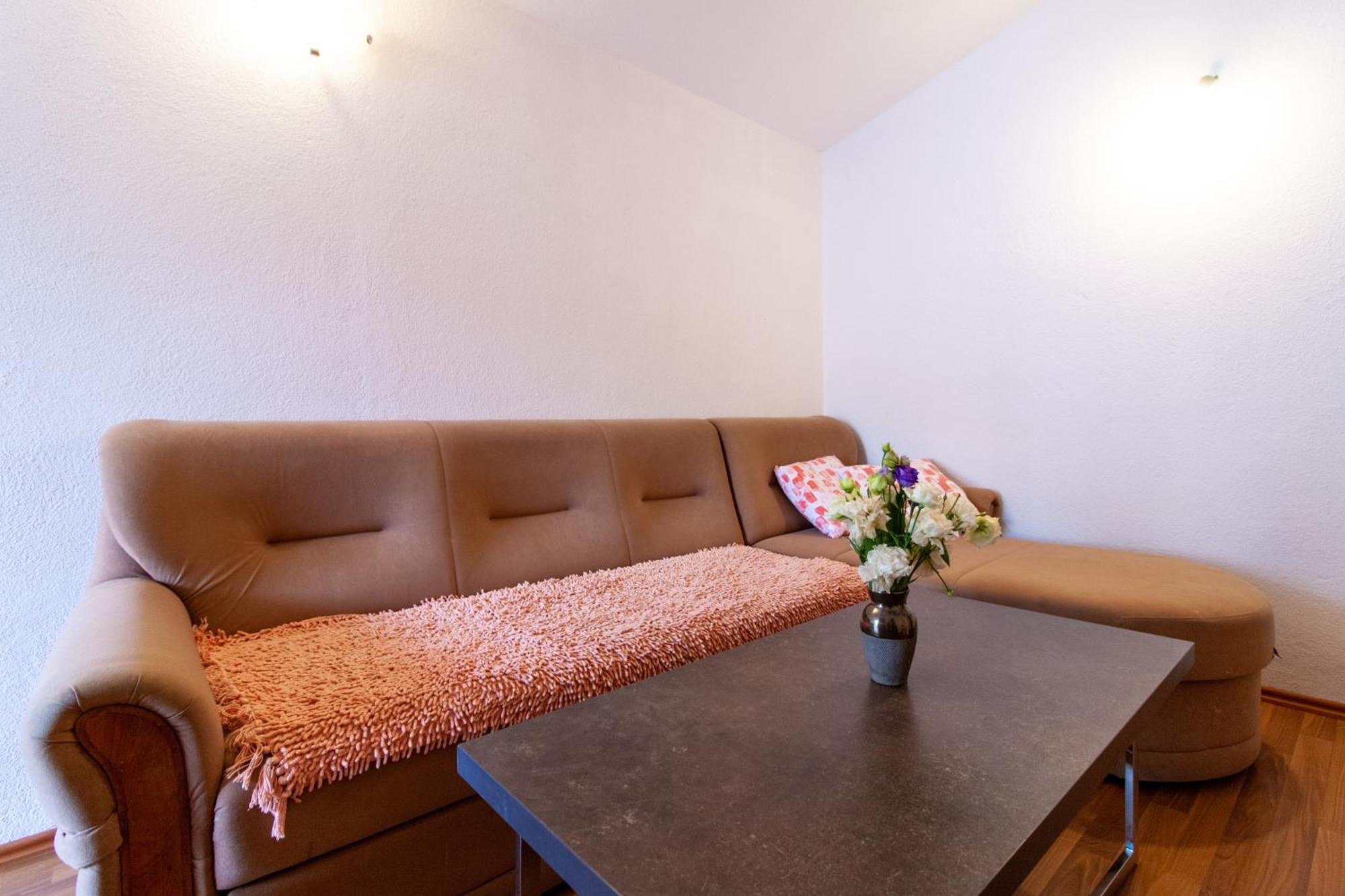 Apartments Laura Neum Bilik gambar