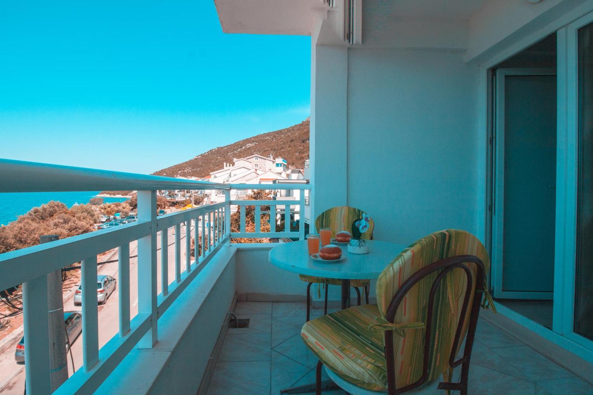 Apartments Laura Neum Bilik gambar